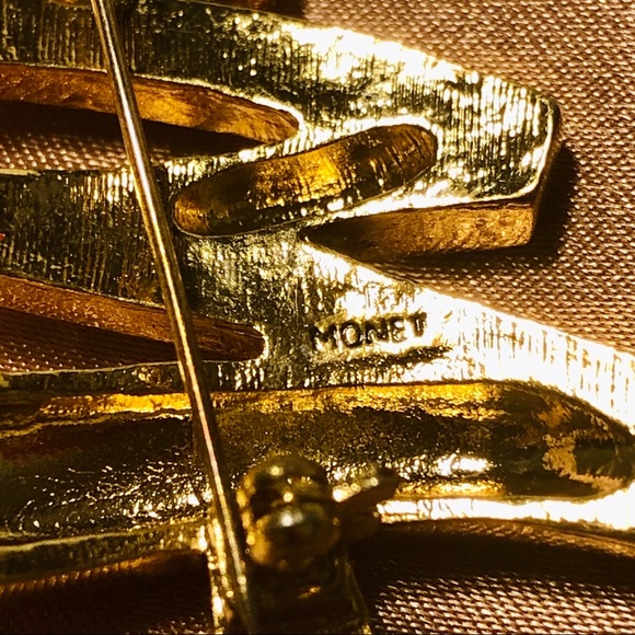 Monet Silver and Gold Christmas Tree Brooch - Picture 5 of 6